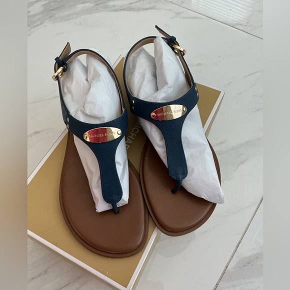 Michael Kors Sandals Women’s Size 8 – Navy Blue- Discontinued Classic- Rare Find - Picture 1 of 6